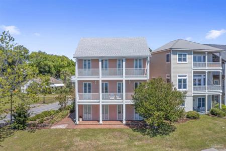 601 Crown Cv
