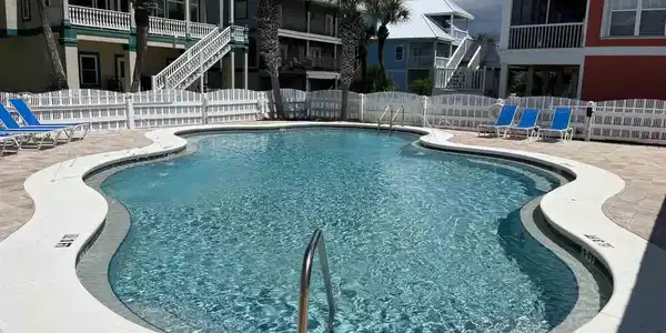 360 Gulfview Ln