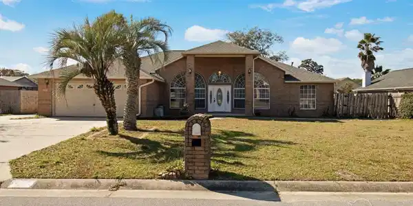 1013 Jamie Dr