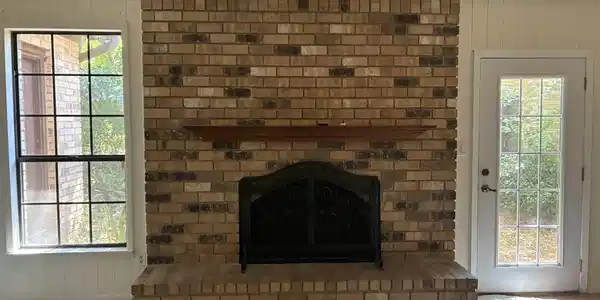 Image 3: With fire place
