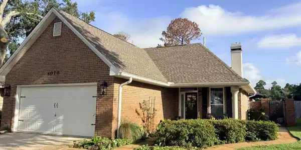 4070 Oak Pointe Dr