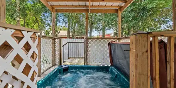 12366 Ailanthus Dr