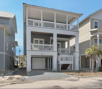 1497 Seaside Cir
