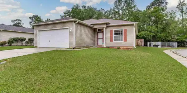 5835 Dandelion Ln