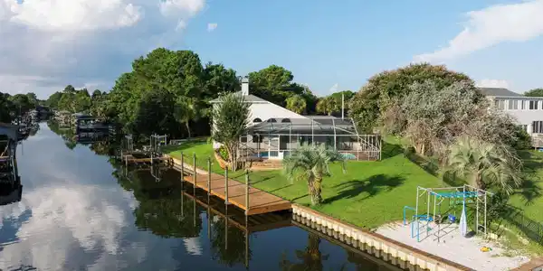 1672 Kauai Ct