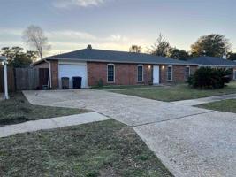 4525 Treeline Dr