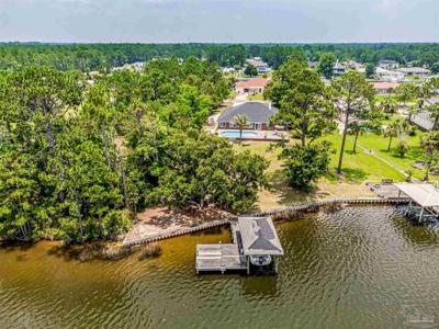 2725 Sea Lark Ln