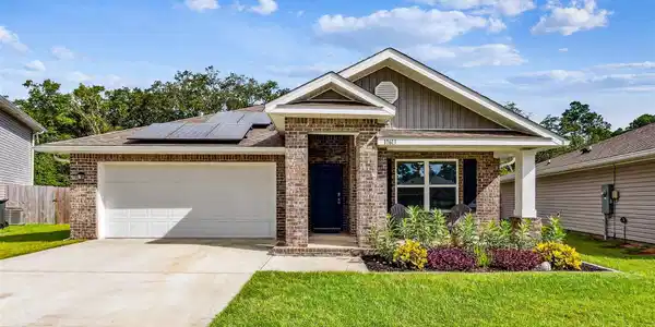 10613 Queens Gate Cir