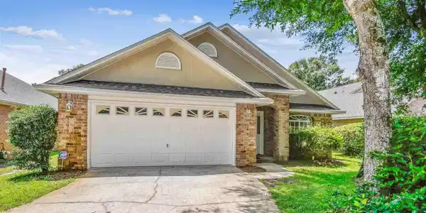 9965 Rail Cir