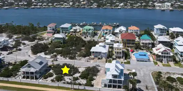 309 Gulfview Ln