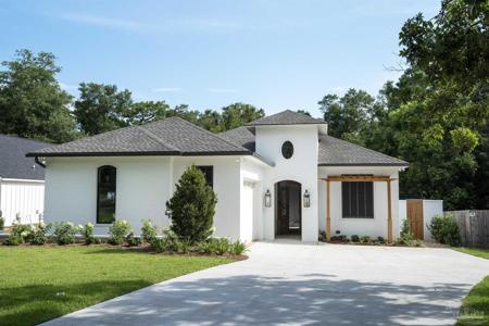 409 Grand Ave