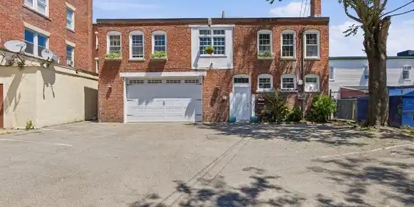 55 Perkins St
