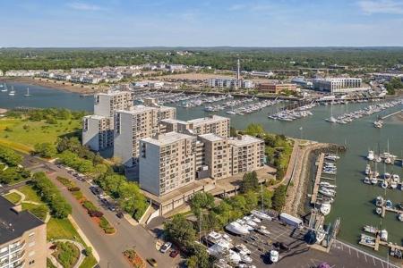 51 Broad Reach