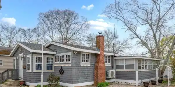 3 Woodland Cir.