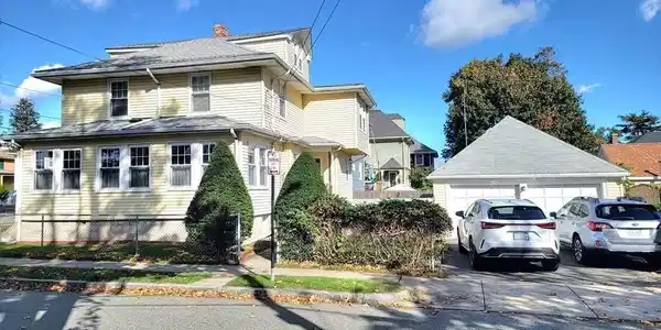 9 Davis St