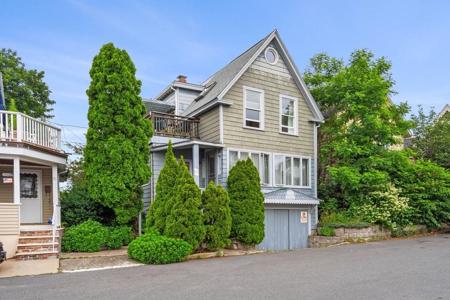 95 Bay View Ave