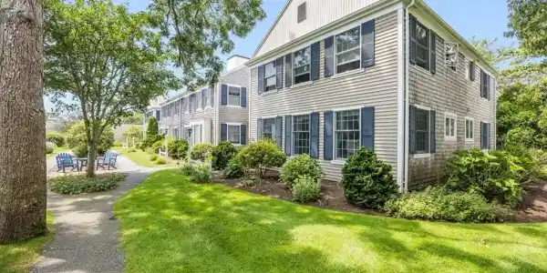 15 Pleasant Street