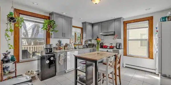 9 Mt Vernon St