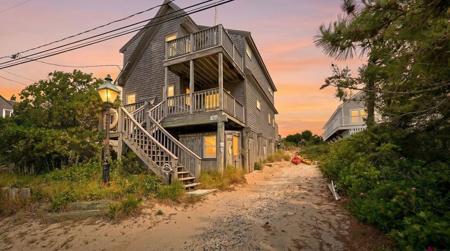70 Salt Marsh Rd