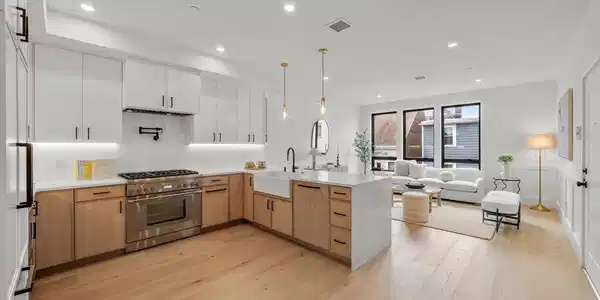 136 West 8th