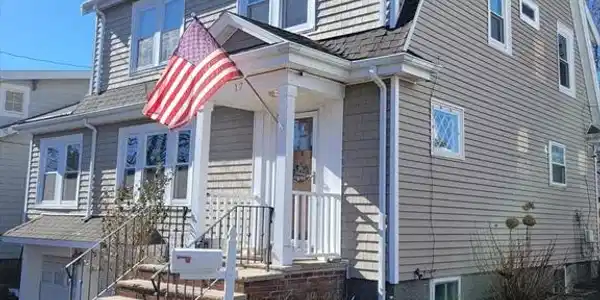 17 Maypole Rd
