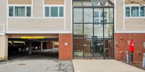 35 Desmoines Road