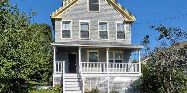 14 Highland Avenue