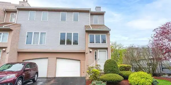 85 Standish