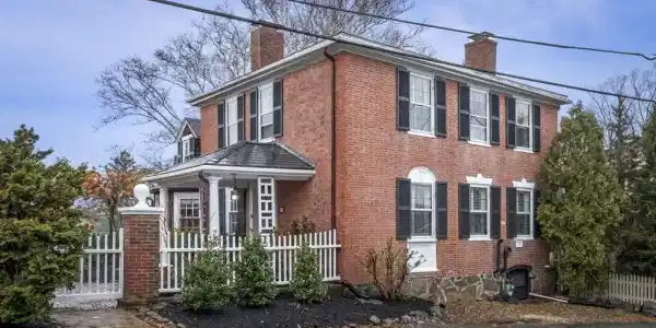 30 High St
