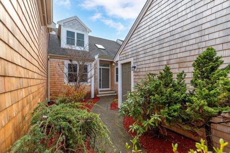 12 Holbeck Corner