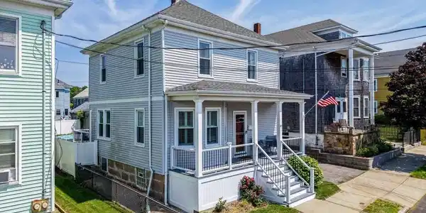 61 Capitol St