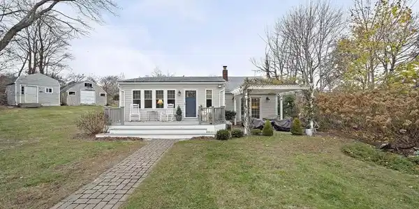 100 White Horse Rd