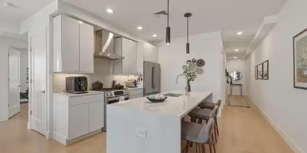 20 W 5th St