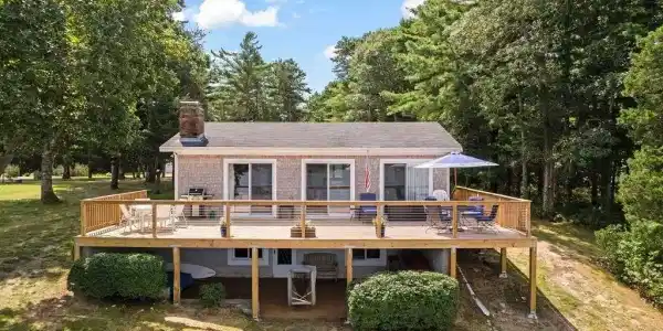 14 Salt Marsh Ln