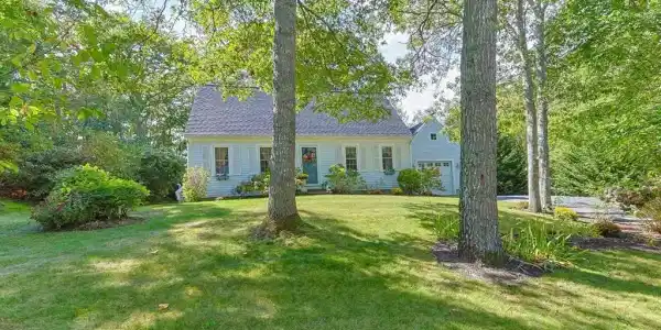 11 Westwind Cir