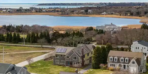 6 Fairway Drive