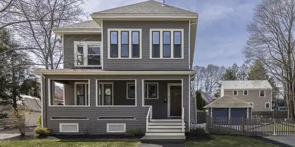26 Cedar St