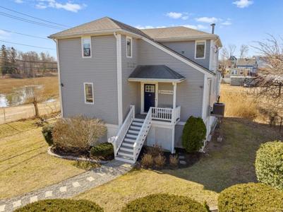 15 Parkhurst St