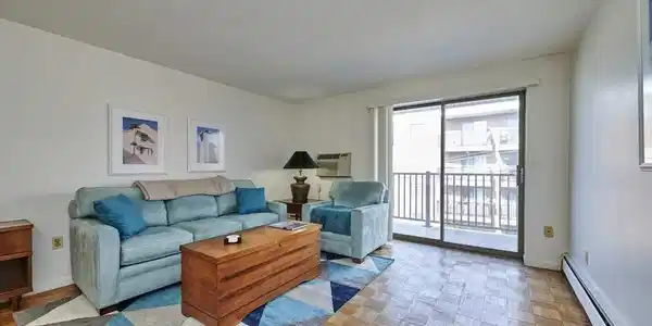 600 Governors Drive