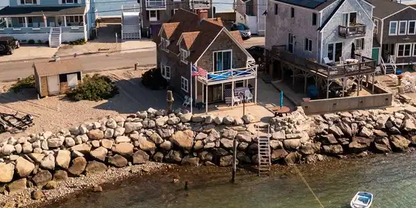 16 Lighthouse Rd