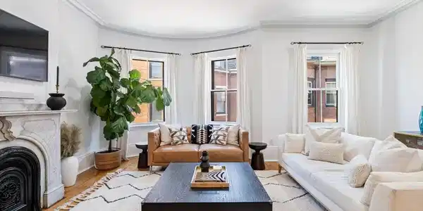 2 Lawnwood Place