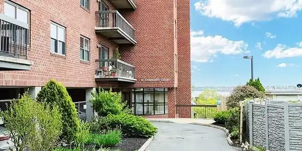 12 Chancery Ct