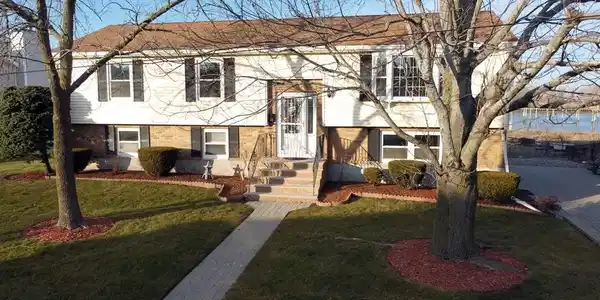 10 Rice Ave