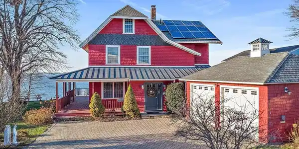 20 Bay View Ave