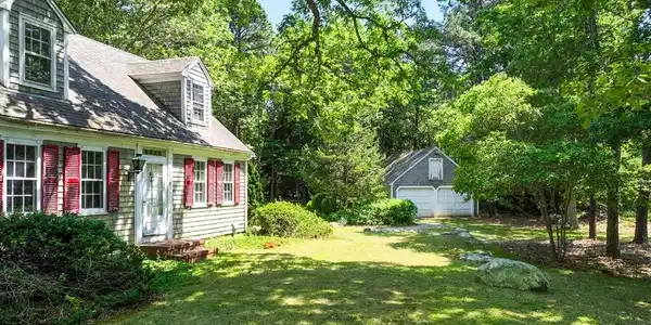 318 Sippewissett Rd