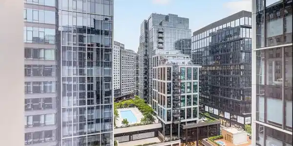133 Seaport Blvd