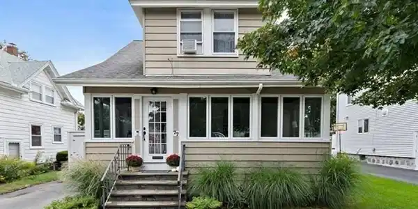 77 Bromfield St