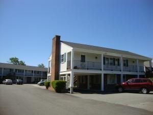 371 Main