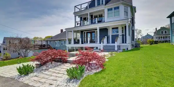 30 Sunrise Road