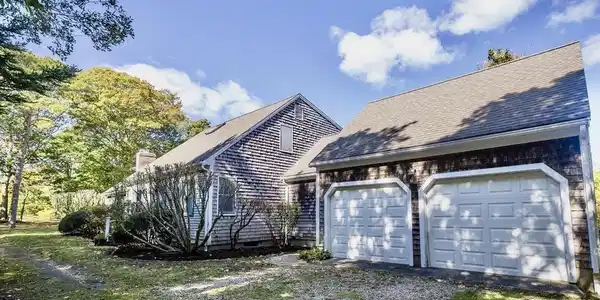 7 Brick Hill Rd